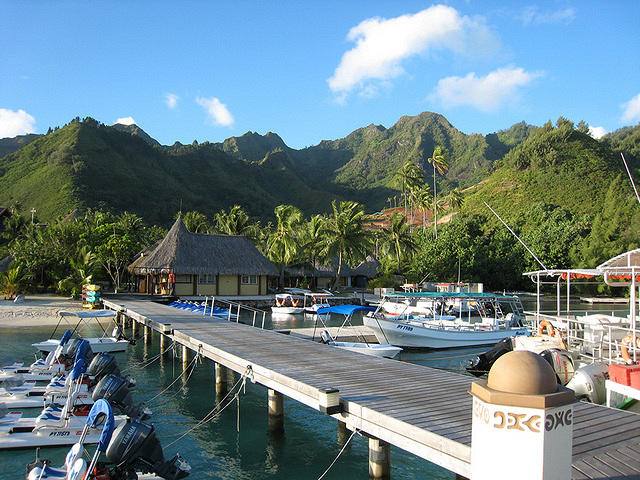 Intercontinetal Hotel dock