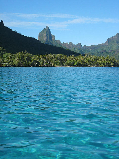 looking back at Moorea